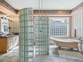 6707  Meadow Road , Dallas Texas 75230