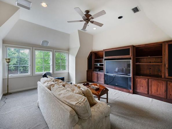 6707  Meadow Road , Dallas Texas 75230