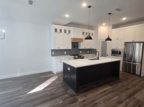 1404  Strickland Street , Dallas Texas 75216