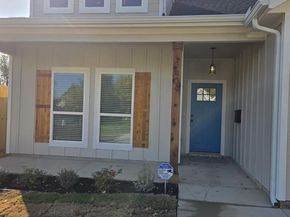 1404  Strickland Street , Dallas Texas 75216