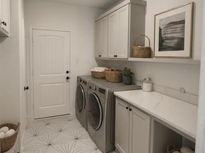 1404  Strickland Street , Dallas Texas 75216