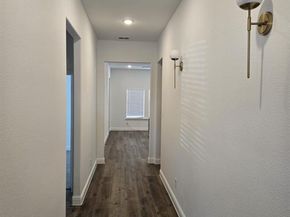 1404  Strickland Street , Dallas Texas 75216