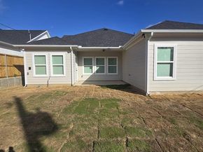 1404  Strickland Street , Dallas Texas 75216