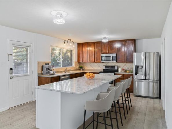 1713  Canvasback  , Aubrey Texas 76227