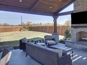 16938  Tussock Avenue , Justin Texas 76247