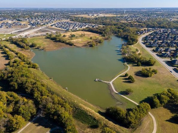 1261  Highbluff Lane , Rockwall Texas 75087