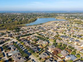 1261  Highbluff Lane , Rockwall Texas 75087