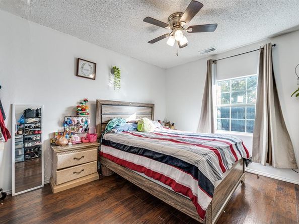 419 N Frances Street , Dallas Texas 75211