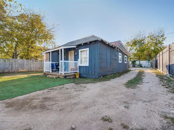 419 N Frances Street , Dallas Texas 75211