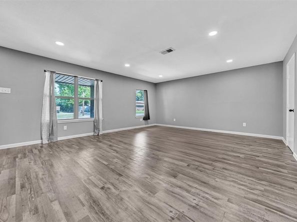 2628  Belhaven Drive , Mesquite Texas 75150