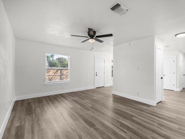 2933  Lucinda Lane , Fort Worth Texas 76119