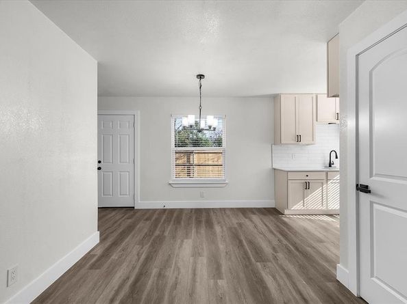 2933  Lucinda Lane , Fort Worth Texas 76119