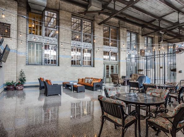 221 W Lancaster Avenue  2001, Fort Worth Texas 76102