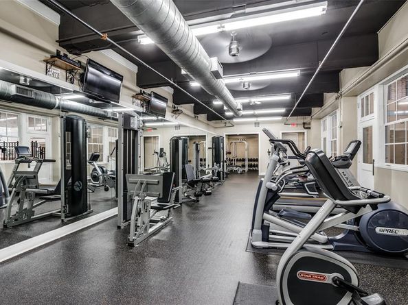 221 W Lancaster Avenue  2001, Fort Worth Texas 76102