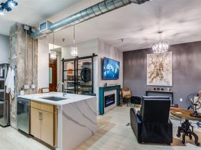 221 W Lancaster Avenue  2001, Fort Worth Texas 76102