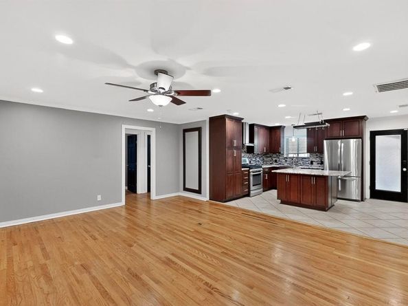 1411  Oriole Lane , Garland Texas 75042