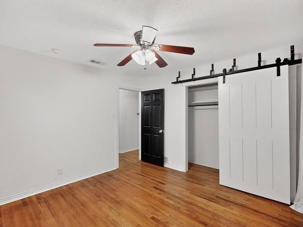 1411  Oriole Lane , Garland Texas 75042