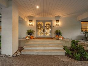 5849  Merrymount Road , Westover Hills Texas 76107