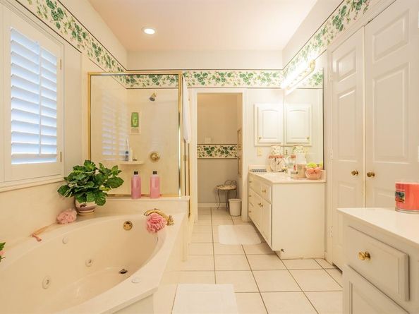 300 E REDBUD Lane , Lancaster Texas 75146