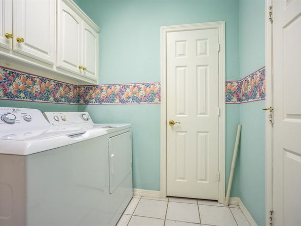 300 E REDBUD Lane , Lancaster Texas 75146