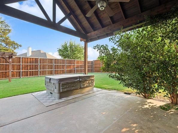 1560  Karen Drive , Argyle Texas 76226