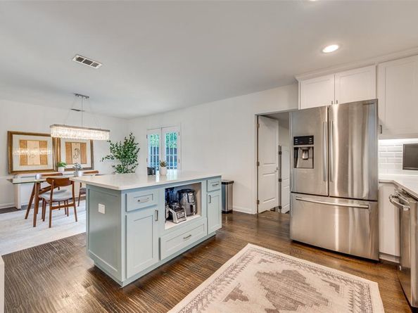 8543  Glencrest Lane , Dallas Texas 75209