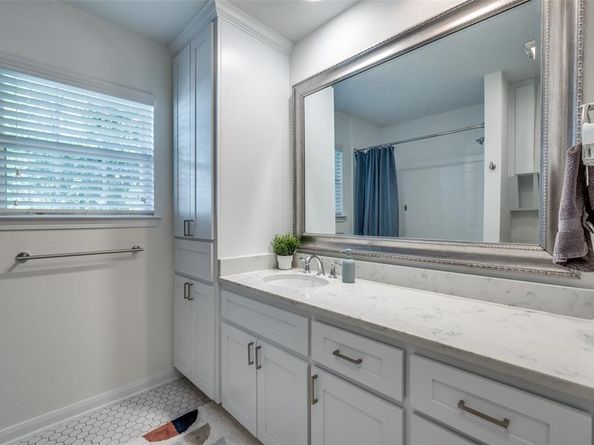 8543  Glencrest Lane , Dallas Texas 75209