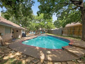 420  Meadowcrest Drive , Azle Texas 76020