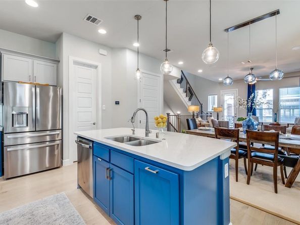 8277  Laflin Lane , Dallas Texas 75231