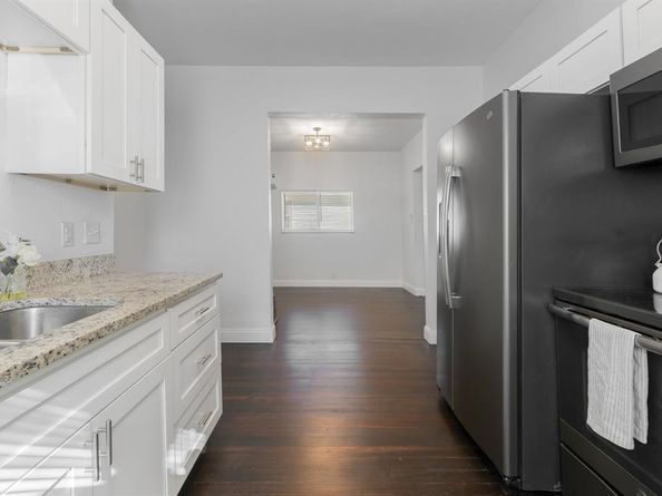 1811  Denver Avenue , Fort Worth Texas 76164