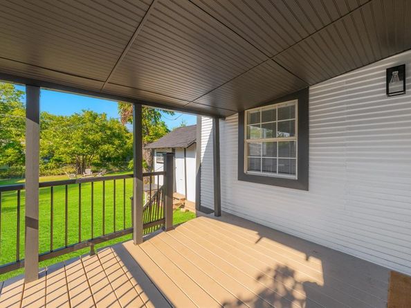 1811  Denver Avenue , Fort Worth Texas 76164