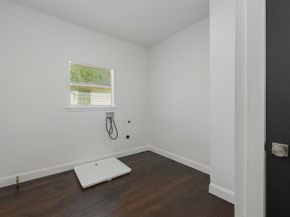 1811  Denver Avenue , Fort Worth Texas 76164
