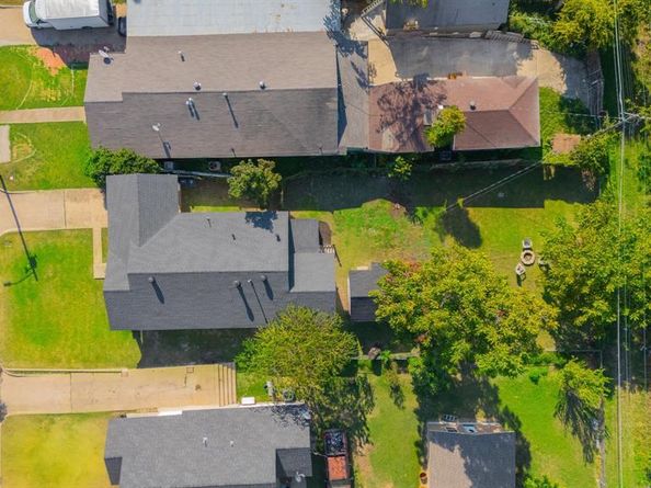 1811  Denver Avenue , Fort Worth Texas 76164
