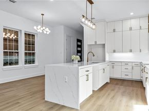 2320  Arroyo Avenue , Dallas Texas 75219
