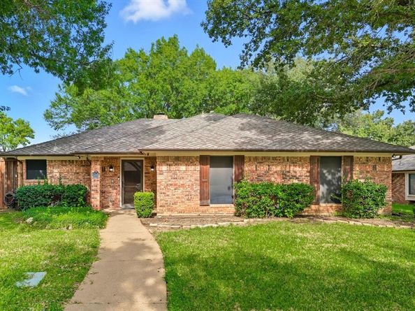 1533  Gunnison Trail , Lewisville Texas 75077