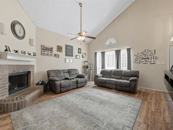 3805  Malibu Sun Drive , Fort Worth Texas 76137