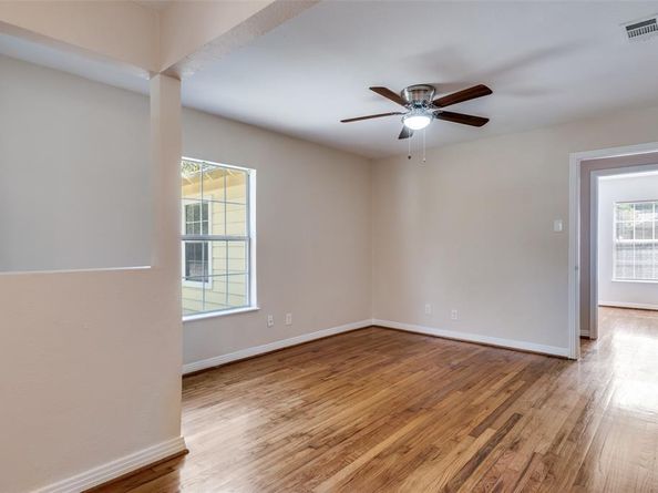 1109  Parkway Drive , Garland Texas 75040