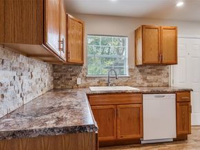 1109  Parkway Drive , Garland Texas 75040