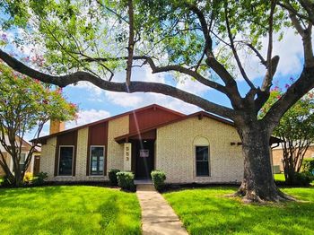 553  Doral Place 