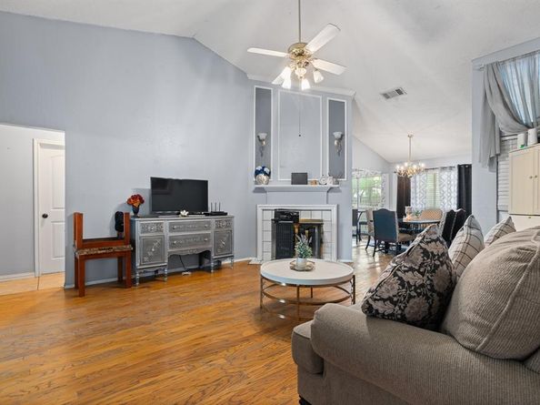 2521  Coldstream Drive , Fort Worth Texas 76123