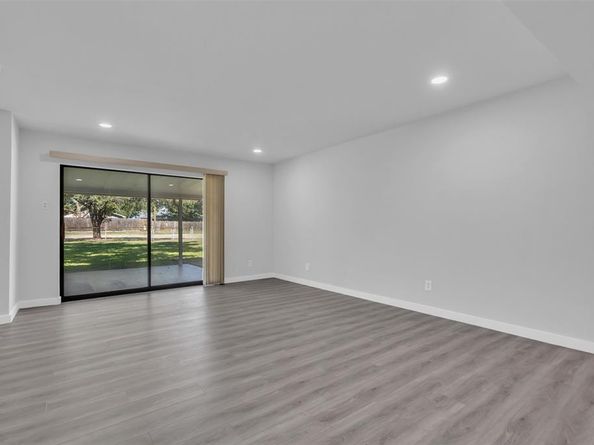 710  Country Lane , Grand Prairie Texas 75052