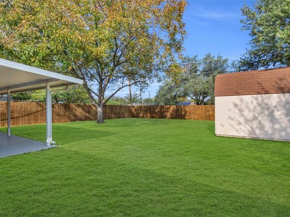 710  Country Lane , Grand Prairie Texas 75052