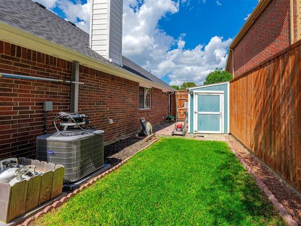 7046  Panavision Trail , Dallas Texas 75249