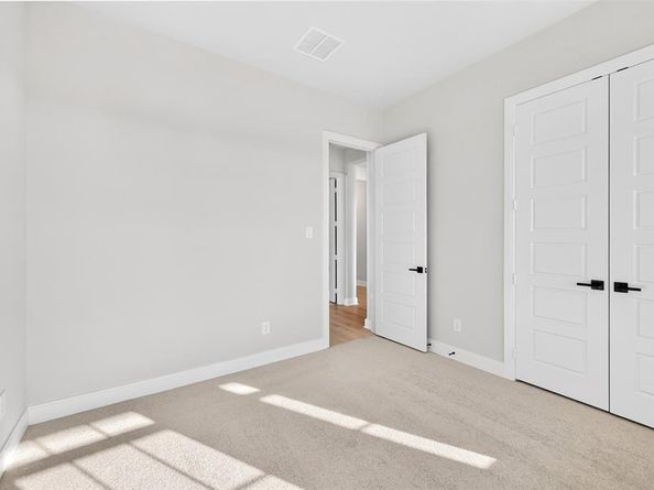 2079  Pine Grove Lane , Arlington Texas 76005