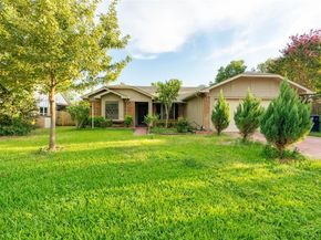 2422  Sword Drive , Garland Texas 75044