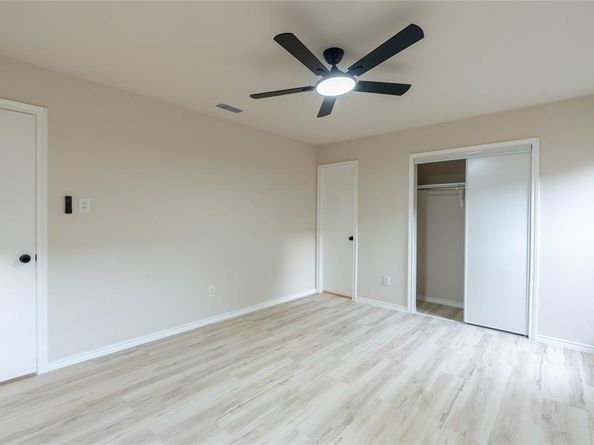 2422  Sword Drive , Garland Texas 75044