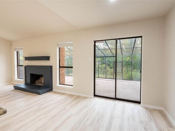 2422  Sword Drive , Garland Texas 75044