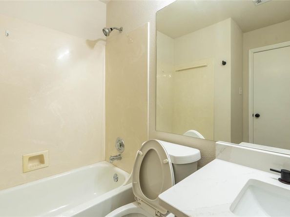 2422  Sword Drive , Garland Texas 75044