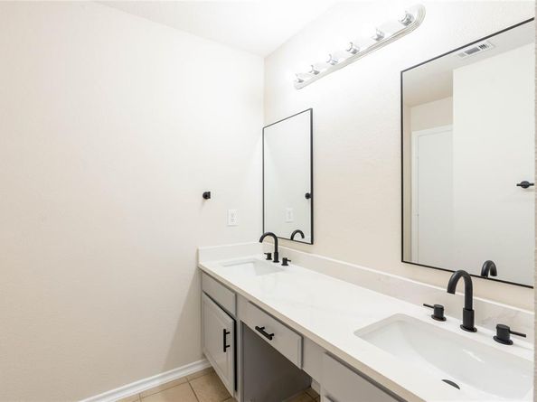 2422  Sword Drive , Garland Texas 75044