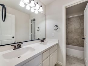 6142  Hollywood Drive , Irving Texas 75039